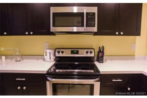 541 Blue Heron Dr, Hallandale Beach, FL 33009, Sold 11/29/21
