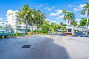 16546 NE 26th Ave #3g, North Miami Beach, FL 33160, Sold 04/29/22