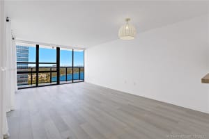 600 NE 36th St, Miami, FL 33137, Sold 12/20/21