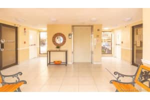 5249 NW 7th St, Miami, FL 33126, Sold 11/05/21