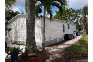 19800 SW 180th Ave LOT 335, Miami, FL 33187, Sold 12/14/21