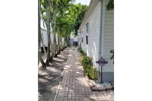 19800 SW 180th Ave LOT 335, Miami, FL 33187, Sold 12/14/21