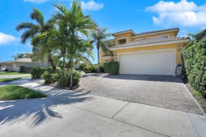 8878 SW 211th Ln, Cutler Bay, FL 33189, Sold 11/03/21