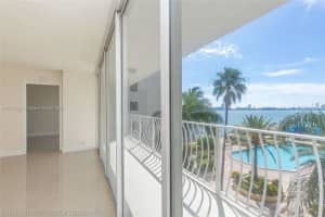 7601 E Treasure Dr, North Bay Village, FL 33141, Sold 01/03/22
