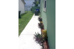 8306 SW 20th St, North Lauderdale, FL 33068, Sold 11/05/21