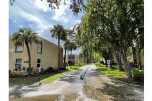 4210 NW 21st St, Lauderhill, FL 33313, Sold 01/11/22
