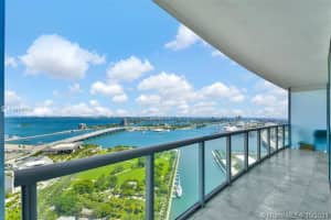888 Biscayne Blvd, Miami, FL 33132, Sold 11/12/21