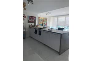 400 Sunny Isles Blvd, Sunny Isles Beach, FL 33160, Sold 04/01/22