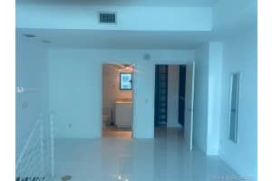 60 SW 13th St, Miami, FL 33130, Sold 01/12/22