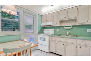 3211 NE 8th St, Pompano Beach, FL 33062, Sold 11/04/21