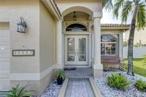 20557 SW 2nd St, Pembroke Pines, FL 33029, Sold 11/22/21