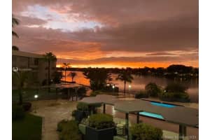 877 NE 195th St, Miami, FL 33179, Sold 11/09/21