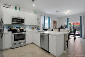 25240 SW 114th Ave, Princeton, FL 33032, Sold 12/07/21