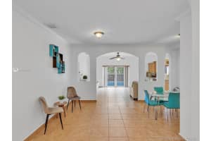 724 SE 12th Ter, Homestead, FL 33033, Sold 12/03/21