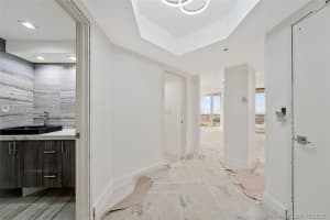 20185 E Country Club Dr, Aventura, FL 33180, Sold 06/14/22