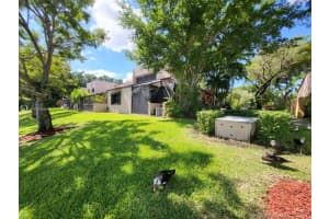 961 NW 122nd Terrace, Pembroke Pines, FL 33026, Sold 12/02/21