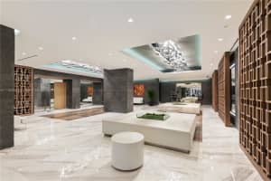 400 Sunny Isles Blvd, Sunny Isles Beach, FL 33160, Sold 11/08/21