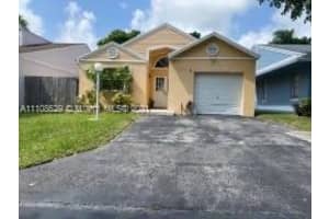 22220 SW 101st Ct, Cutler Bay, FL 33190, Sold 12/22/21
