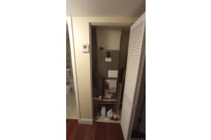 9415 Fontainebleau Blvd, Miami, FL 33172, Sold 11/12/21