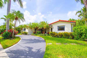 21250 NE 23rd Ave, Miami, FL 33180, Sold 12/03/21