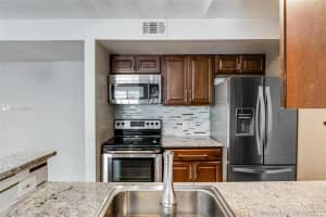 2900 S University Dr, Davie, FL 33328, Sold 11/08/21