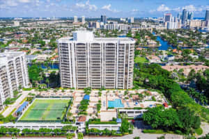 3640 Yacht Club Dr, Aventura, FL 33180, Sold 12/17/21