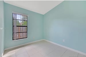 6705 NW 193rd Ln, Hialeah, FL 33015, Sold 11/22/21