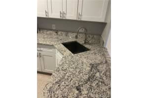 4513 Treehouse Ln, Tamarac, FL 33319, Sold 01/14/22
