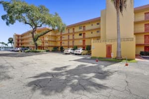 447 NE 195th St, Miami, FL 33179, Sold 12/22/21