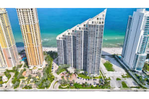 17555 Collins Ave, Sunny Isles Beach, FL 33160, Sold 12/03/21