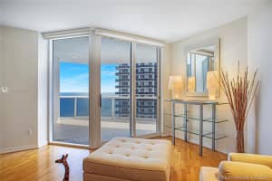 4779 Collins Ave, Miami Beach, FL 33140, Sold 11/30/21