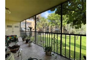 8415 SW 107th Ave #243w, Miami, FL 33173, Sold 01/26/22