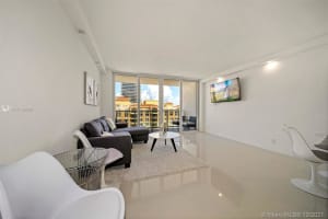 3140 S Ocean Dr, Hallandale Beach, FL 33009, Sold 12/06/21
