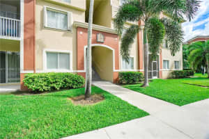 7085 Nova Dr, Davie, FL 33317, Sold 11/19/21