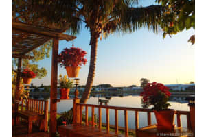 5802 NW 84th Ave, Tamarac, FL 33321, Sold 04/15/22