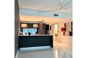 200 Biscayne Blvd Way, Miami, FL 33131, Sold 04/07/22