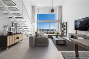 1040 Biscayne Blvd, Miami, FL 33132, Sold 01/24/22