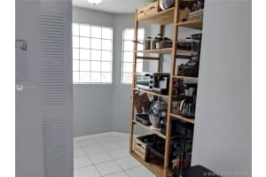 10026 Hammocks Blvd, Miami, FL 33196, Sold 11/16/21