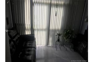 9443 Fontainebleau Blvd, Miami, FL 33172, Sold 11/19/21