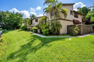 2390 Bayberry Dr, Pembroke Pines, FL 33024, Sold 11/19/21