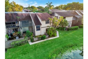 2390 Bayberry Dr, Pembroke Pines, FL 33024, Sold 11/19/21
