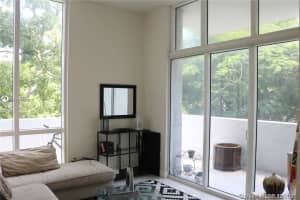 1871 NW S River Dr, Miami, FL 33125, Sold 04/12/22