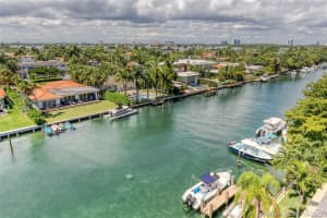 9800 W Bay Harbor Dr, Bay Harbor Islands, FL 33154, Sold 12/10/21