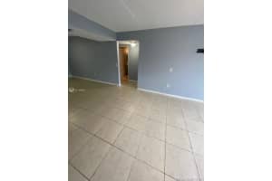 6115 NW 186th St, Hialeah, FL 33015, Sold 04/15/22