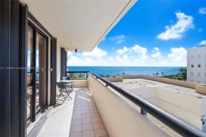 2555 Collins Ave, Miami, FL 33140, Sold 05/13/22