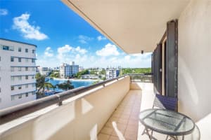 2555 Collins Ave, Miami, FL 33140, Sold 05/13/22