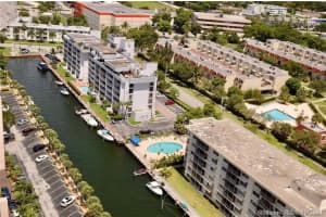 1800 NE 114th St, Miami, FL 33181, Sold 01/27/22