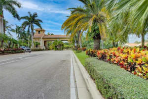 6862 Houlton Cir, Lake Worth, FL 33467, Sold 02/25/22