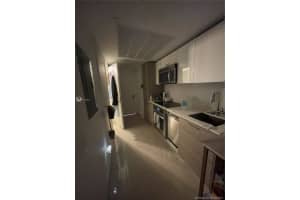 Brickell House, 1300 Brickell Bay Dr, Miami, FL 33131, Sold 11/18/21