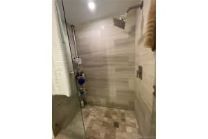 Brickell House, 1300 Brickell Bay Dr, Miami, FL 33131, Sold 11/18/21